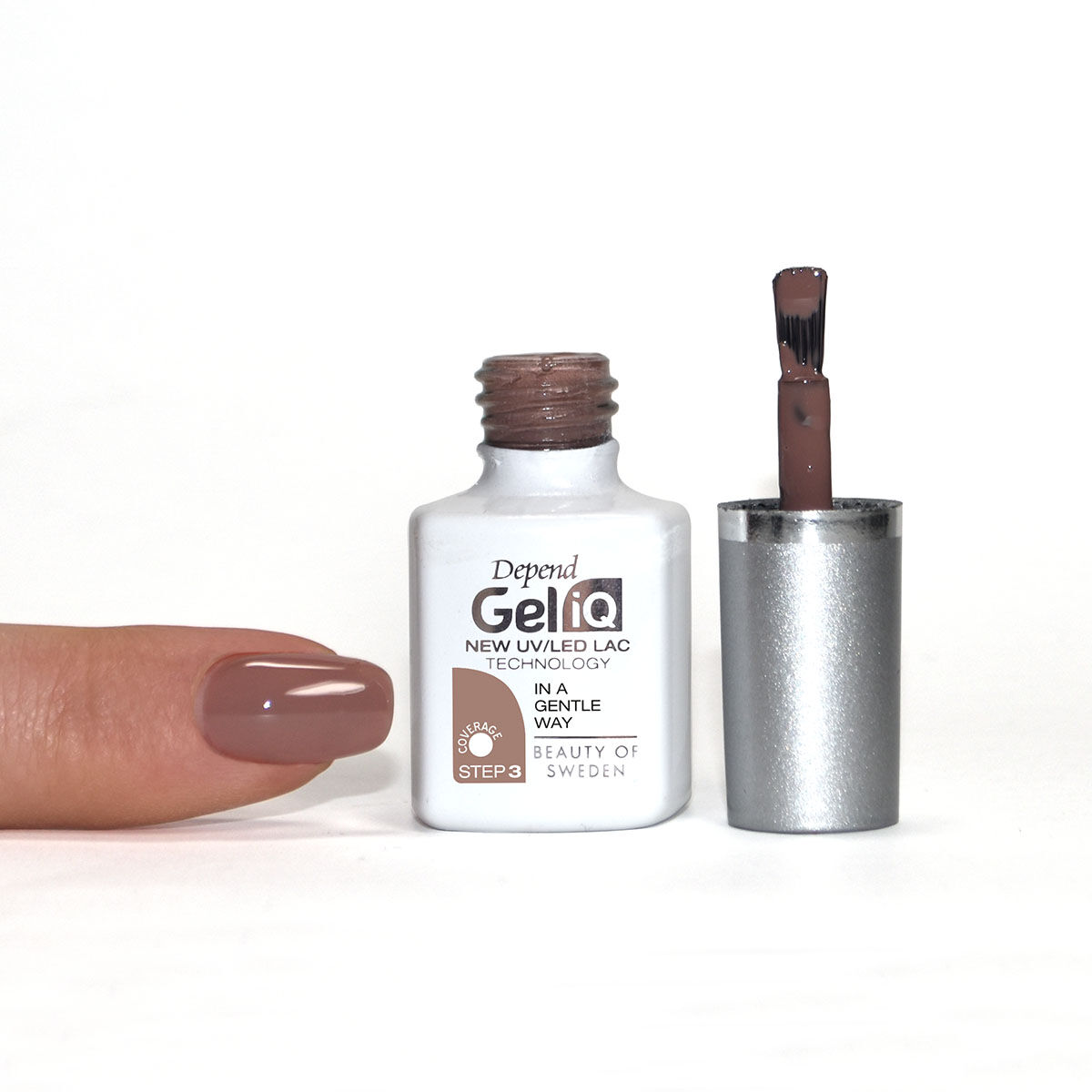 Depend Gel iQ UV/LED Nail Polish In a Gentle Way